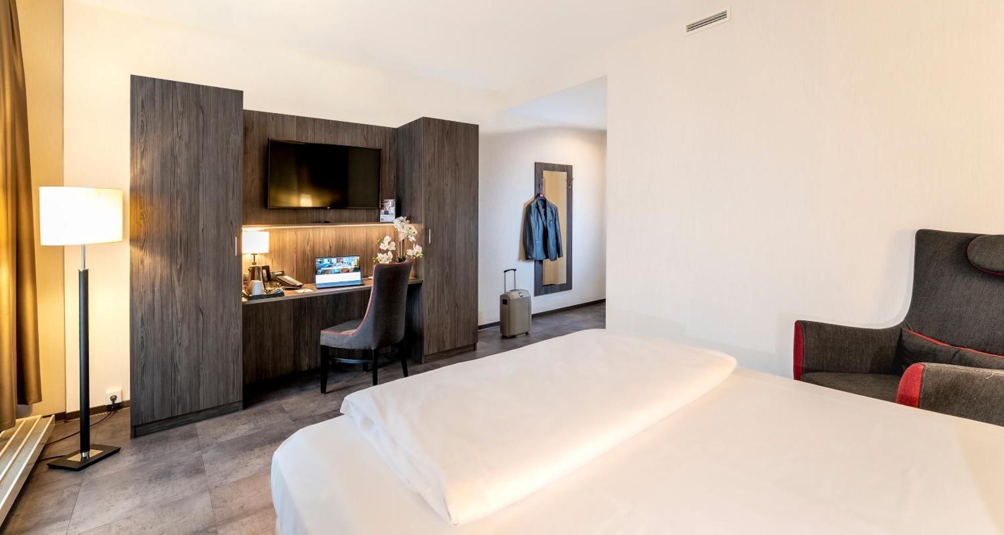 เบสต์ เวสเทิร์น พลาซา โฮเทล มันไฮม์ Hotel มานไฮม์ ภายนอก รูปภาพ