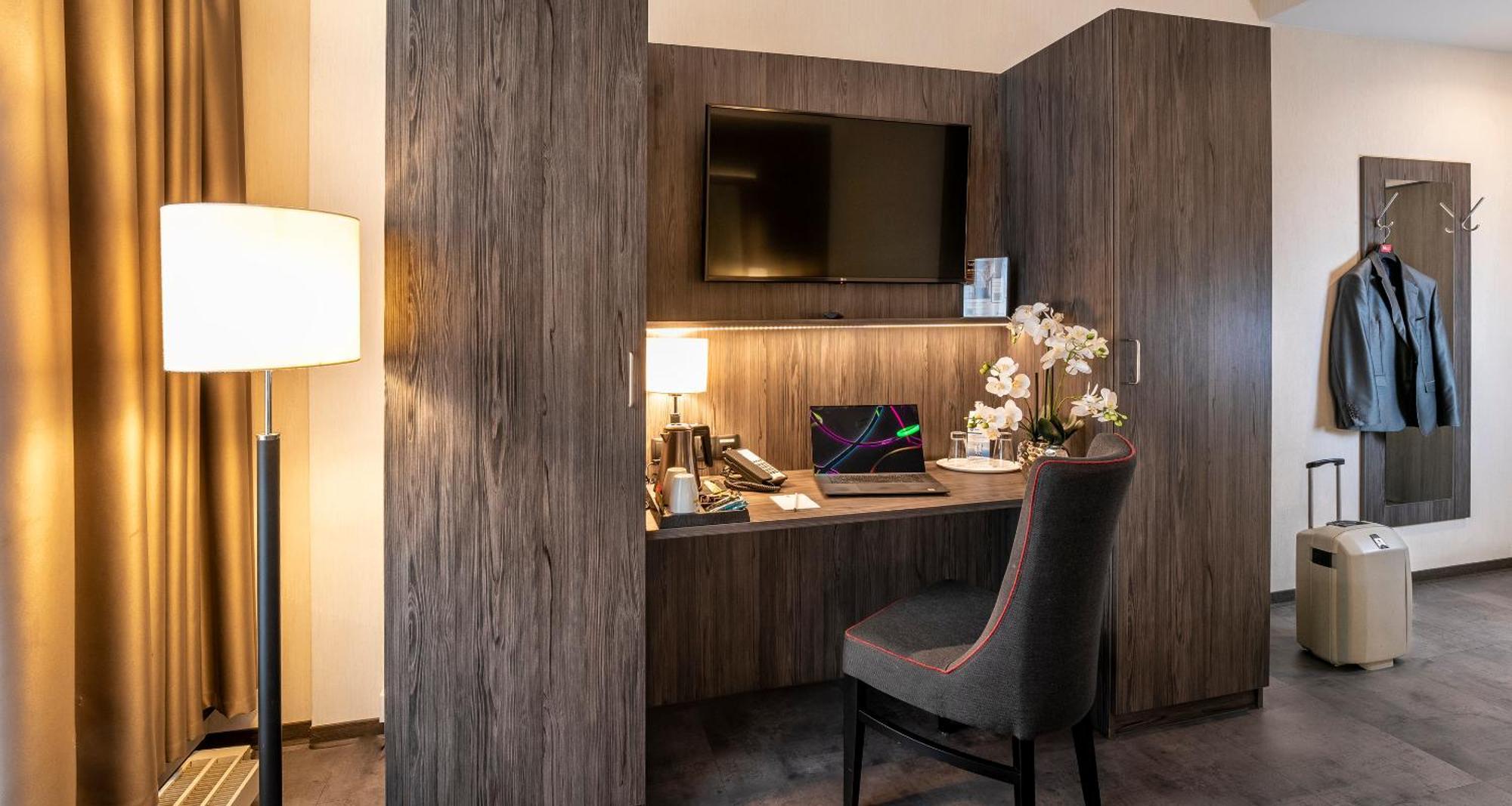 เบสต์ เวสเทิร์น พลาซา โฮเทล มันไฮม์ Hotel มานไฮม์ ภายนอก รูปภาพ