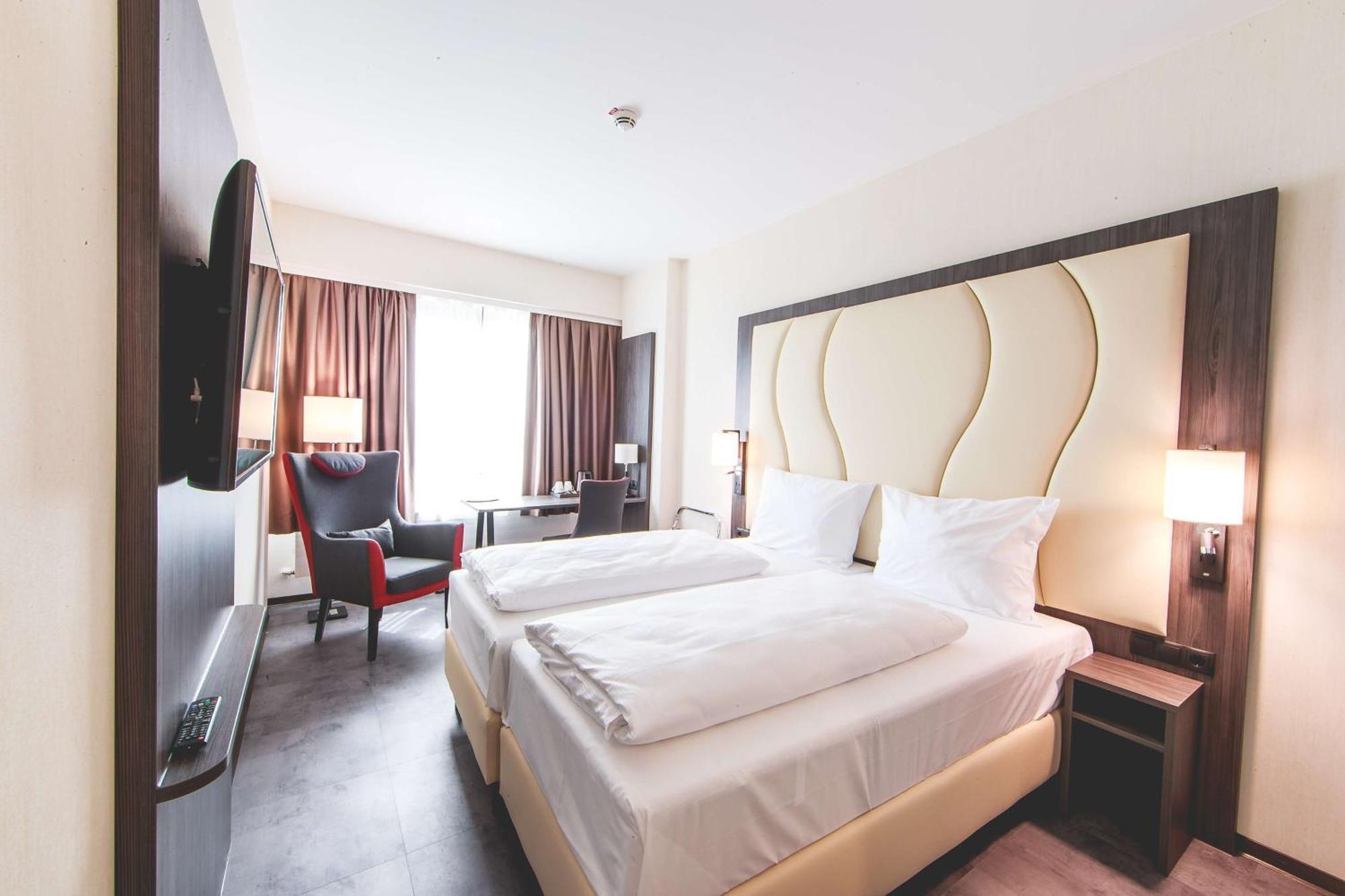 เบสต์ เวสเทิร์น พลาซา โฮเทล มันไฮม์ Hotel มานไฮม์ ภายนอก รูปภาพ